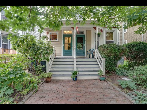 Modern Mid Cambridge 2 Bed Treetop Condo!!!