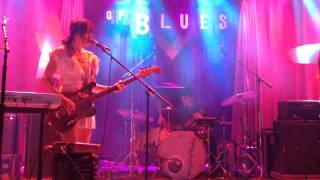 Blonde Redhead - Hated Because of Great Qualities live