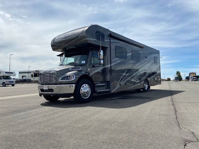 Preview image of 2022 Renegade Valencia 35MB youtube video