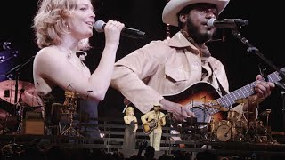 Maggie Rogers &amp; Leon Bridges — River (Live in Dallas) 05/31/2024