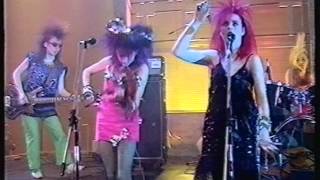 Fuzzbox Live The Whistle Test 29/4/86