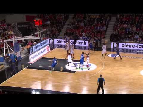 Eurocup Last 32 Round 6: Beautiful alleyoop slam combination by Walter Hodge & Dalenta Stephens