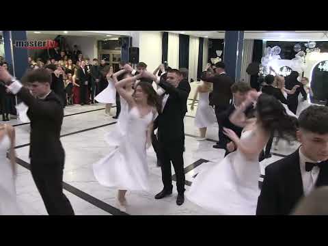 MASTER TV ŁUKÓW - Walc w wykonaniu maturzystów I LO im. T. Kościuszki w Łukowie