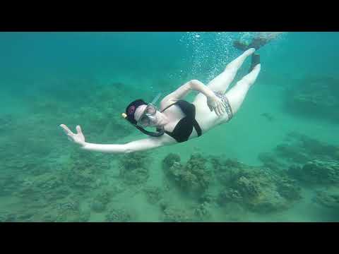 Girls' Trip to Maui: Snorkeling on Keawakapu Beach