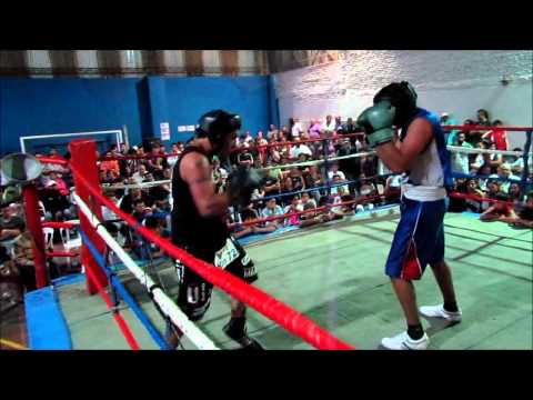 Maximiliano el León Contreras vs Ariel el Conde López