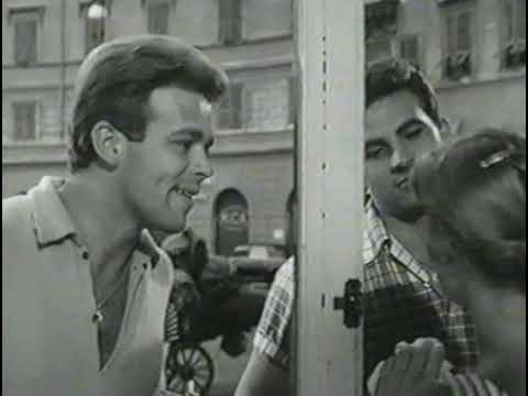 Poveri ma belli (Pobres, pero guapos, hermosas pero pobres) - Dino Risi (1957)