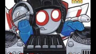 dj Q Remix 2012 - The Girl Is Mine