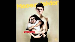 Modeselektor - The Dark Side of the Sun (feat. puppetmastaz)