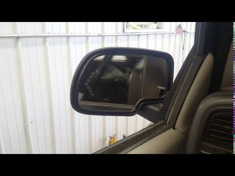 18B0264 - 2005 Chevrolet Tahoe K1500 - Driver Left Front Side Power Door Mirror