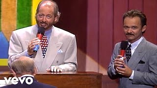 Bill &amp; Gloria Gaither - Jesus Hold My Hand [Live] ft. The Statler Brothers