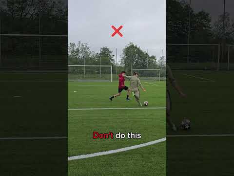 Be more direct✅️⚽️ #football #footballshorts #tips #learning #pro