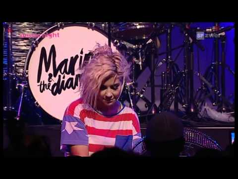 (HD) Marina and the Diamonds - Complete Concert (Blue Balls Festival 29/07/2011)