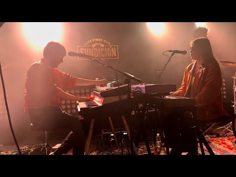 RUFUS T. FIREFLY - Un Breve e Insignificante Momento en… (Logroño - Fundición) 2022-11-18