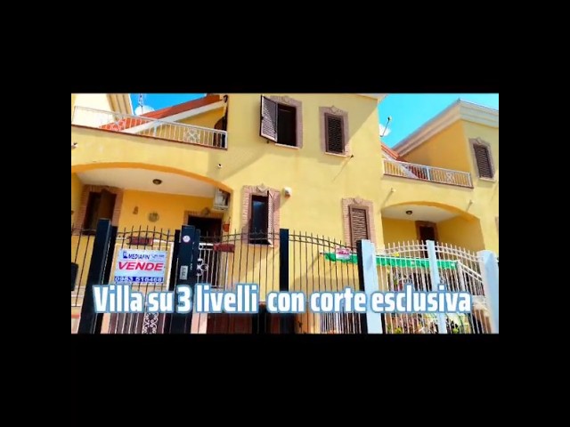 VILLA A SCHIERA A POCHI PASSI DAL MARE