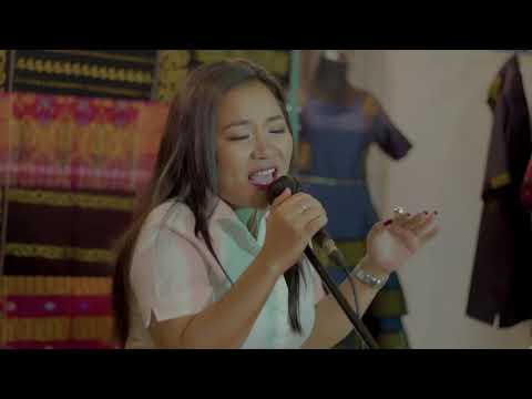 Averiana Barus - Wayah  e Wayah (Official Live Record)