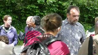 preview picture of video 'Glandwr Duck Race 2011, pt 2: The Crowds Arrive'