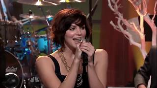 Katharine McPhee - Jingle Bells (12.16.2010)(#Leno 720p)