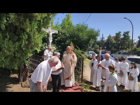 Úrnapi körmenet a pécsi Szent István Plébániatemplomban 2025.06.22. 4K