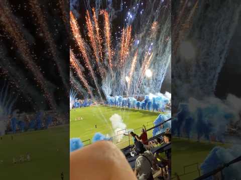 "Último recibimiento del año, GRACIAS LEPRA" Barra: Los Caudillos del Parque &bull; Club: Independiente Rivadavia