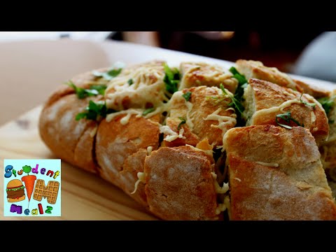 EASY CHEESY GARLIC PULL APART BREAD RECIPE