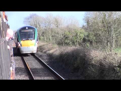 Irish Rail 22000 DMU 22022 passes Killucan Loop