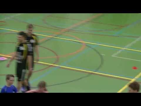 Training heren 1 aan de jeugd