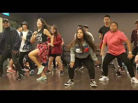 120118 Kpop Dance Off Vol 94: BTS - Mic Drop