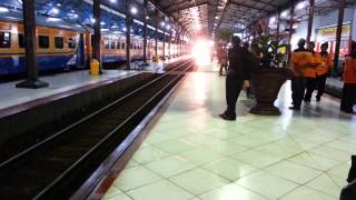 Download lagu KA Bima Memasuki Stasiun Purwokerto di jalur 2 mp3