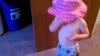 Eleanor's polka dot hat