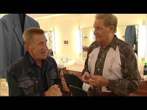 The Chuckle Brothers in Spooky Goings On Five Pound Fun