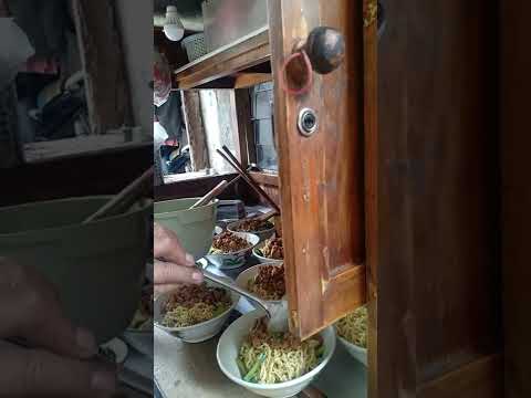 mie ayam kangen rasa.al jln asem samping perumahan Bali pillip.