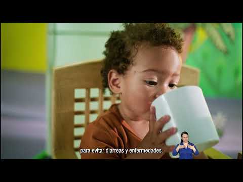 El agua segura ayuda a prevenir la desnutrición crónica infantil