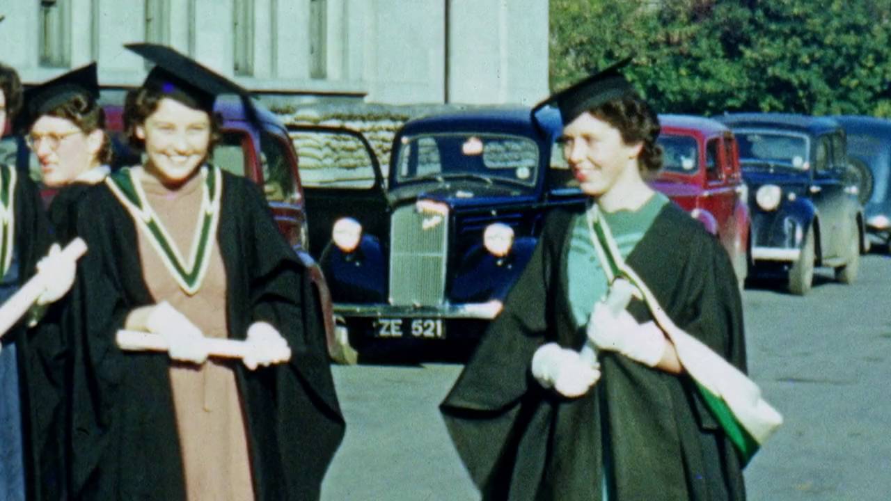 Deargdhúil, Anatomy of Passion, Poems of Máire Mhac an tSaoi