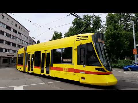 Tram der BLT Tango/Auf den Linien 10/11 zu sehen