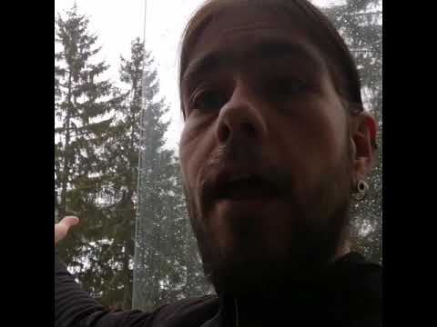 aattelin ulkoilla mutta sataakin vettä niin en siten ulkoile