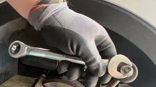 Does your Kia Clunk Over Bumps? Sportage Sway Bar Replacement
