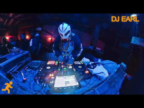 A footwork Legend Tears up the Dance Floor on Halloween Night. | DJ Earl