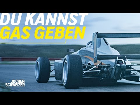 Du kannst 300 PS zähmen – am Steuer eines Formel Rennwagens