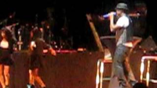 Ne-Yo - Fade into the Background live in Amsterdam