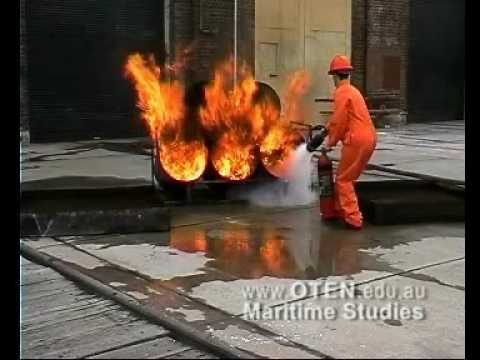 Wet chemical fire extinguisher