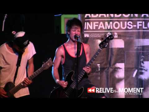 2012.08.03 Abandon All Ships - Forever Lonely (Live in Des Moines, IA)