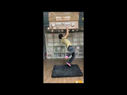 One-Finger One-Arm on Beastmaker 2000