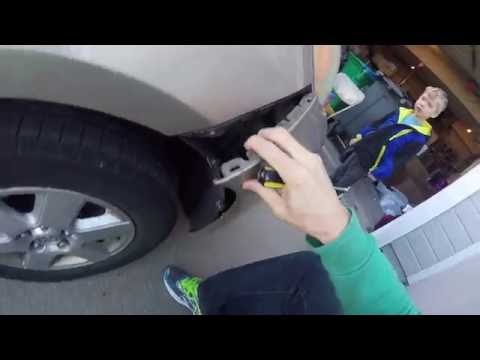 How to Remove the Front Bumper on a Toyota Sienna