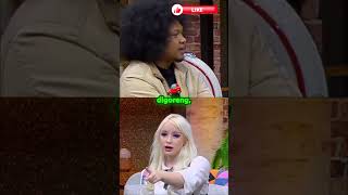 Bule Nyanyi Lagu Tahu Bulat Mobil Digoreng