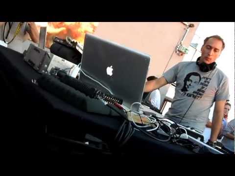 Paul van Dyk feat. Rea Garvey - Let Go  vs Can`t Stand the Silence @ Such A Feeling.MP4