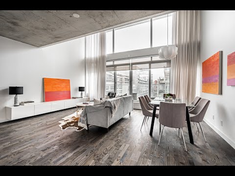 Loft in King West with Beautiful Sunset Views
