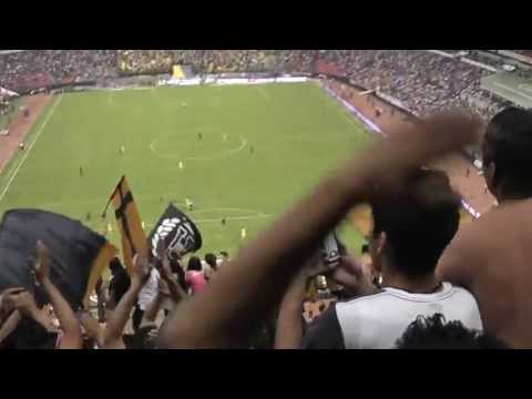 "el puma no tiene mujer el puma no tiene marido en el gallinero 20/abril/2013" Barra: La Rebel &bull; Club: Pumas