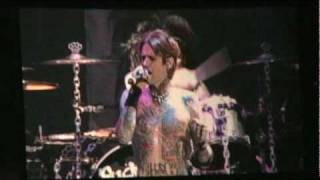 2009.11.06 Buckcherry - Out Of Line (Live in Chicago, IL)