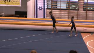 preview picture of video 'Orr & Einat-Gymnastics Performance אור ועינת במופע התעמלות עם כדור'