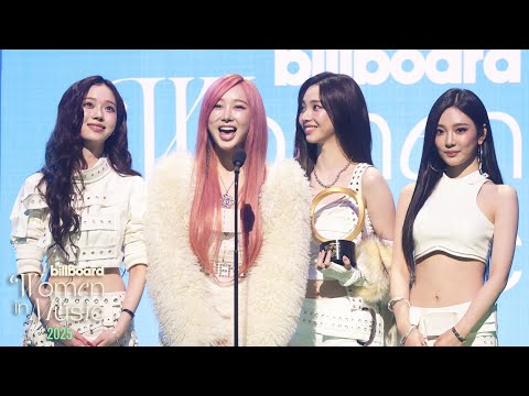 aespa 榮獲 "年度最佳組合獎"｜公告牌音樂女性 2025 (aespa Accepts the Group of the Year Award | Billboard Women In Music 2025)